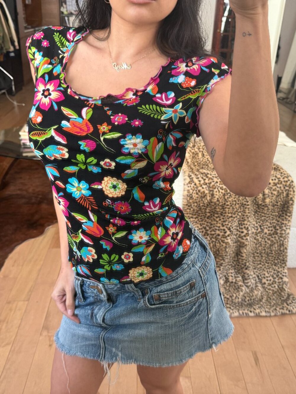 Guess Jeans Floral Mesh Top M Y2K Sheer Indie Sleaze